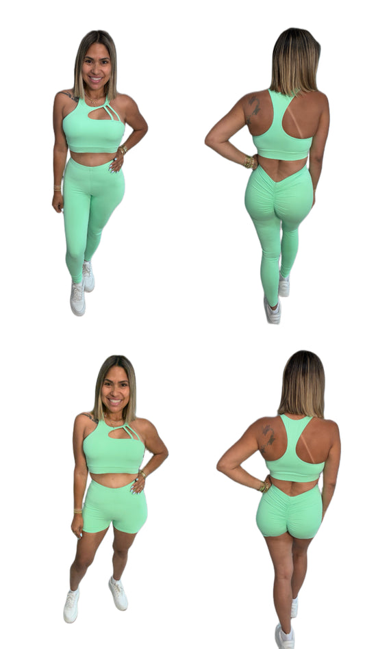 El trío  top + legguins +short